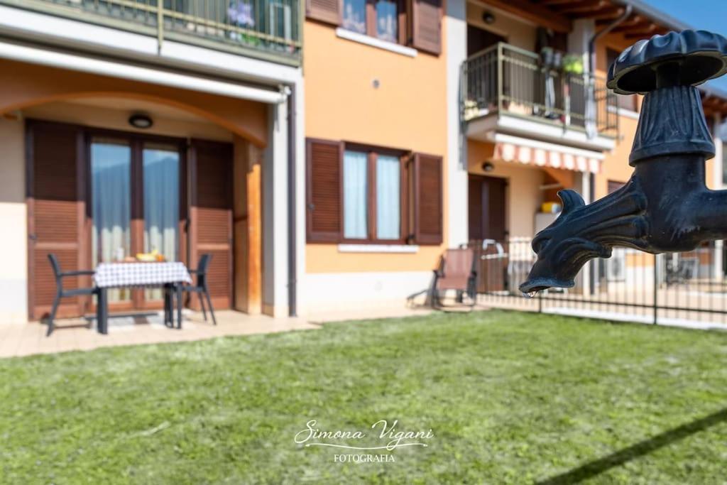 Il Giardino Di Laura Apartment Costa Volpino Ngoại thất bức ảnh