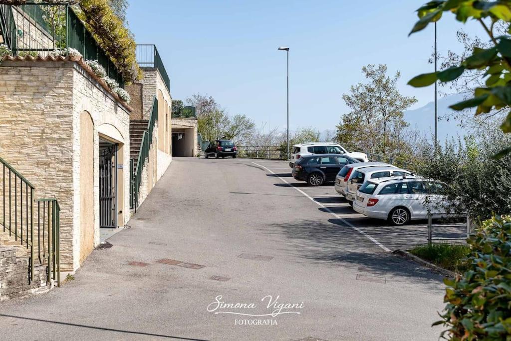 Il Giardino Di Laura Apartment Costa Volpino Ngoại thất bức ảnh